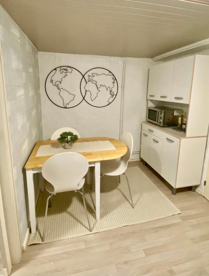 Lower Floor Of 50 Sqm In Nice Villa With Parking Stockholm Exterior photo